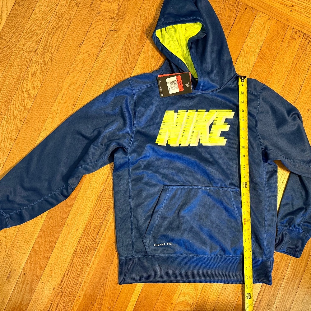 Nike Youth Therma-Fit hoody Brand New w tags jacket size L